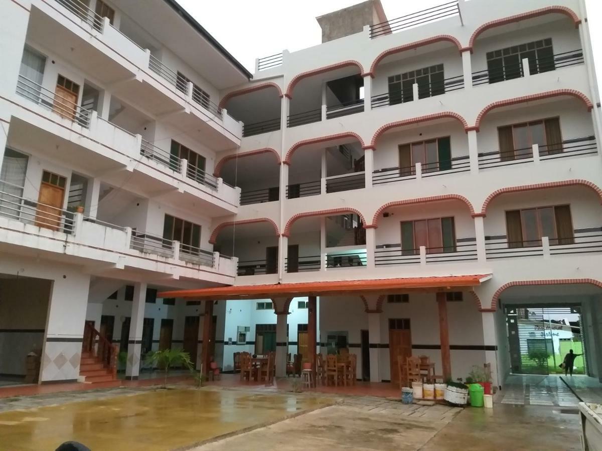 Hotel Tacuaral Rurrenabaque Eksteriør bilde